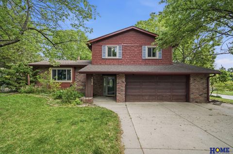 Photo of 7640 South Street, Lincoln, NE 68506 (MLS # 22613929)