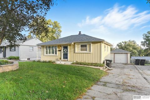 Photo of 5618 Frederick Street, Omaha, NE 68106 (MLS # 22529502)