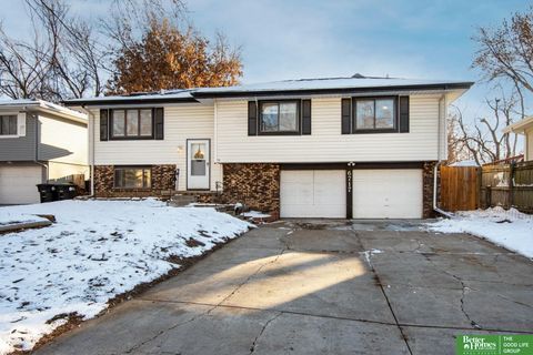Photo of 6717 S 139 Avenue Circle, Omaha, NE 68137 (MLS # 22534431)