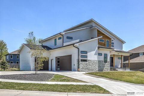 Photo of 8215 N 166 Street, Bennington, NE 68007 (MLS # 22610688)