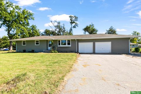 Photo of 5111 N 13th St E Street, Omaha, NE 68110 (MLS # 22528973)