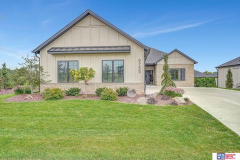 Photo of 9755 Hillcrest Trail, Lincoln, NE 68520 (MLS # 22530169)