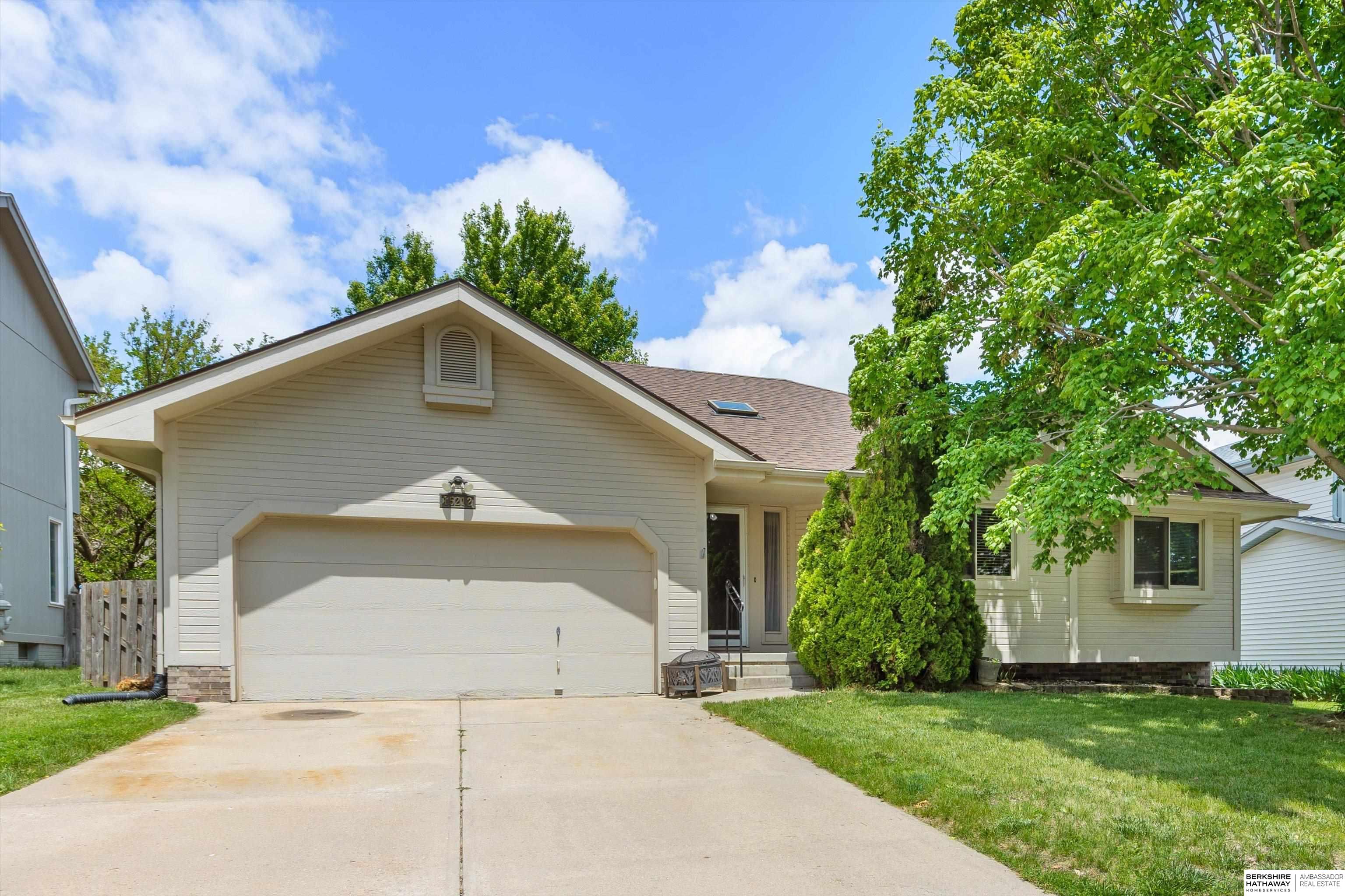 Omaha, Nebraska 68116, United States, 3 Bedrooms Bedrooms, ,3 BathroomsBathrooms,Residential,Pending,144686