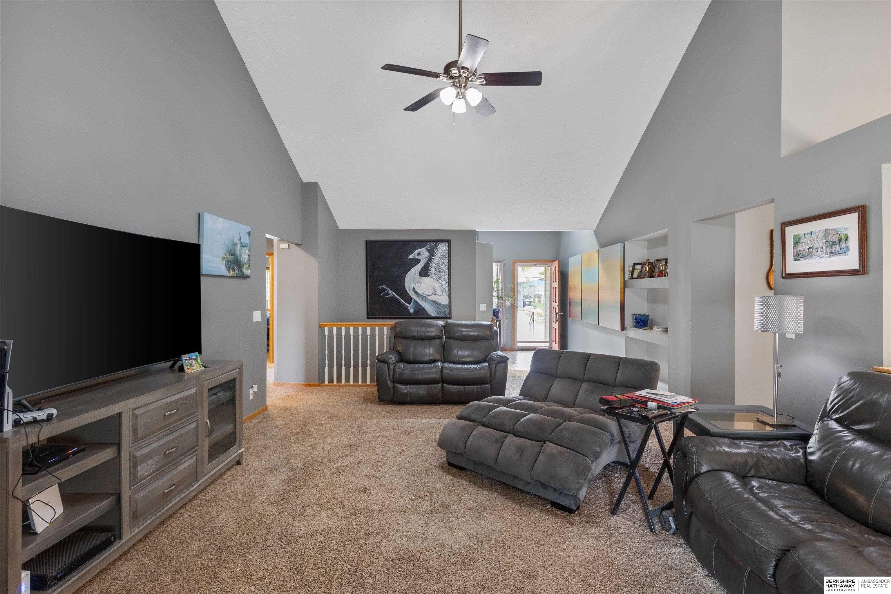 Omaha, Nebraska 68116, United States, 3 Bedrooms Bedrooms, ,3 BathroomsBathrooms,Residential,Pending,144686