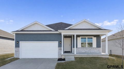 Photo of 13676 Summit Street, Omaha, NE 68142 (MLS # 22609611)