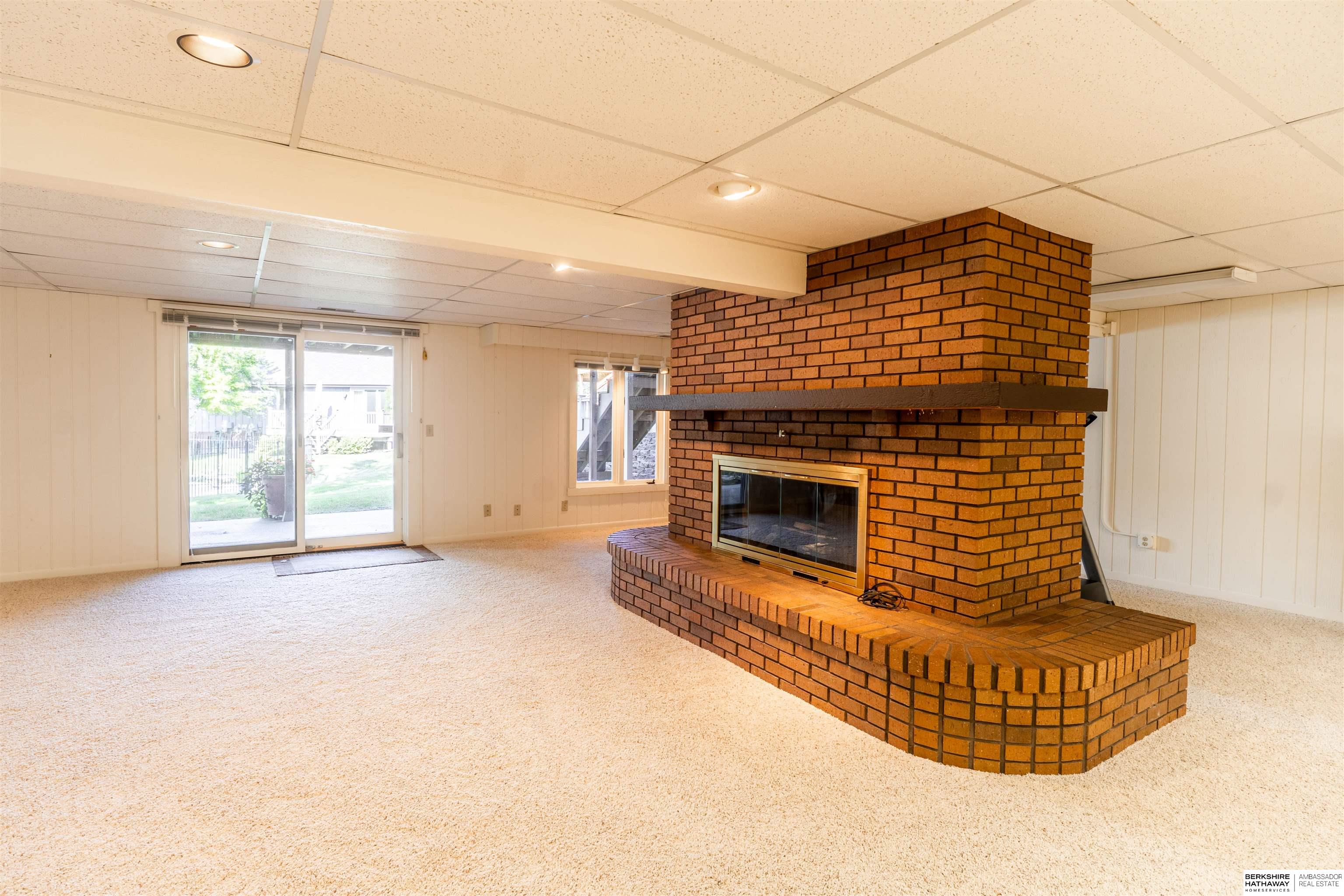 Omaha, Nebraska 68137, United States, 3 Bedrooms Bedrooms, ,4 BathroomsBathrooms,Residential,Active,204600