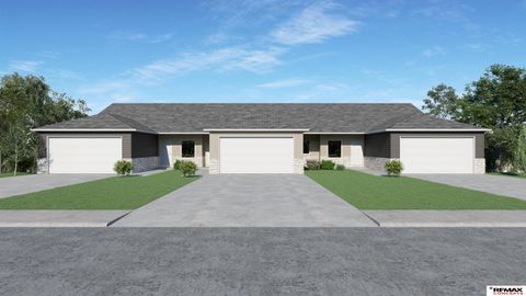 Photo of 1018 W Sand Dune Drive, Lincoln, NE 68523 (MLS # 22527868)