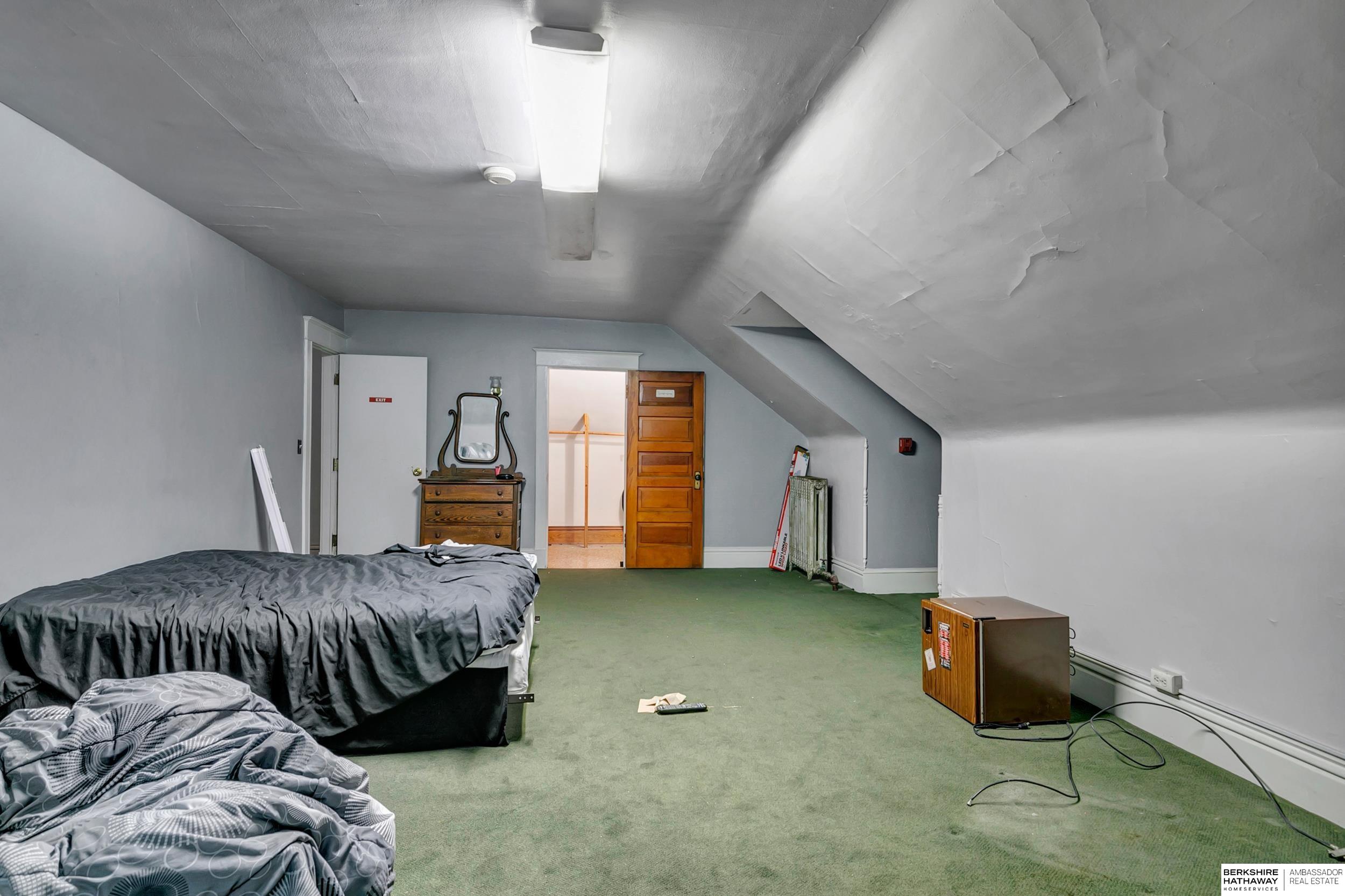 Lincoln, Nebraska 68502, United States, 8 Bedrooms Bedrooms, ,5 BathroomsBathrooms,Residential,Active,246793