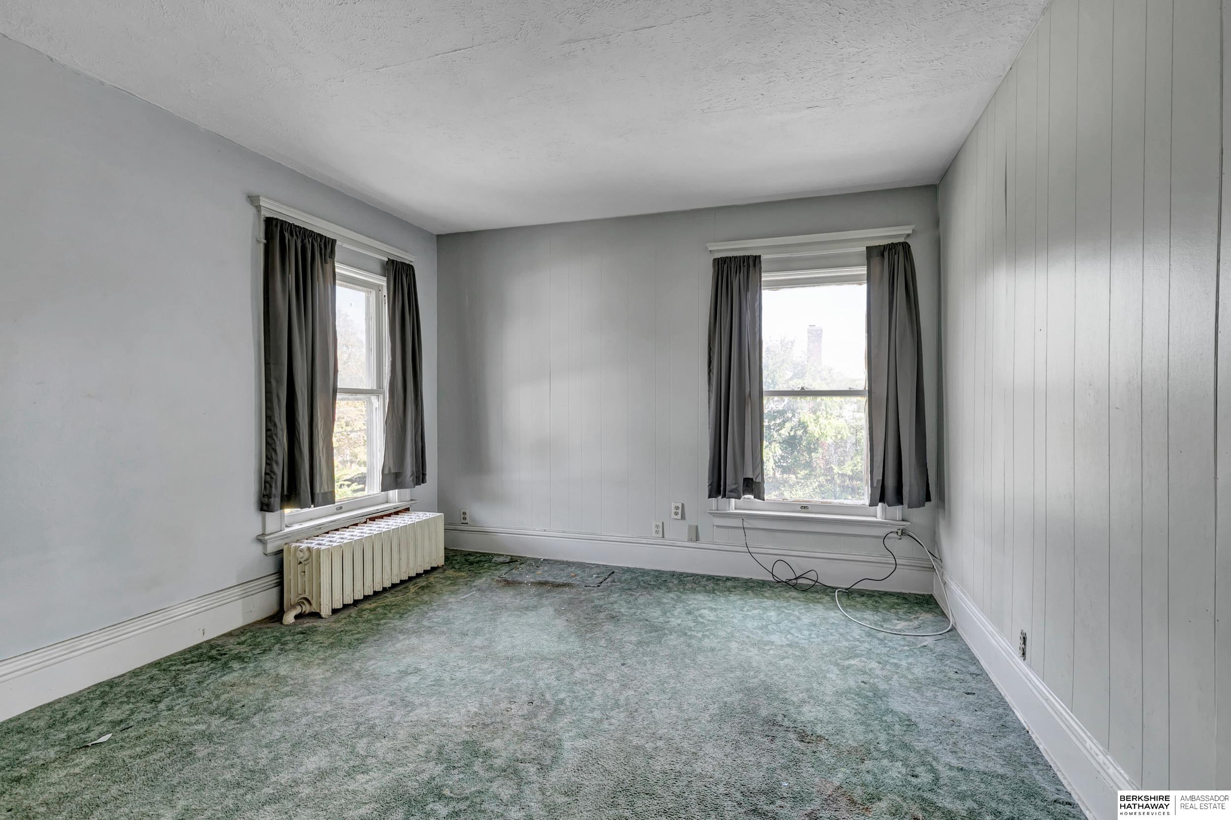 Lincoln, Nebraska 68502, United States, 8 Bedrooms Bedrooms, ,5 BathroomsBathrooms,Residential,Active,246793