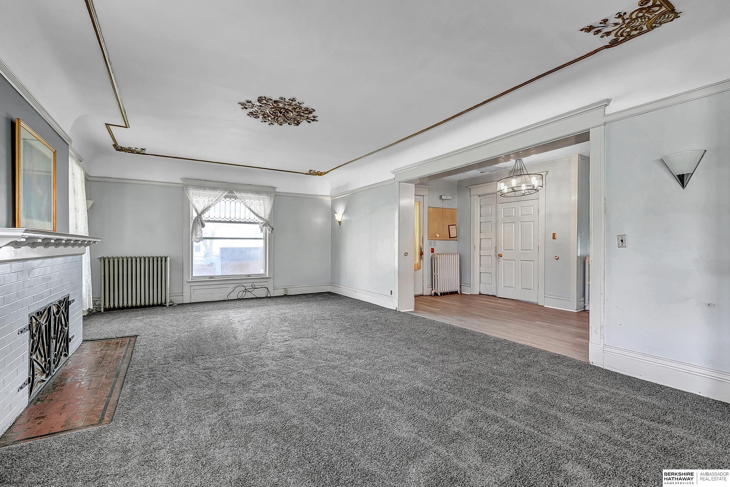 Lincoln, Nebraska 68502, United States, 8 Bedrooms Bedrooms, ,5 BathroomsBathrooms,Residential,Active,246793