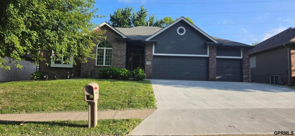 19921 FARNAM ST, ELKHORN, NE 68022 - Image 0dfd0d80a3f7ccc05f5c24a2ca19b7cf/3104375810