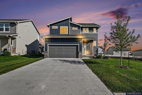 Photo of 17604 Willit Street, Bennington, NE 68007 (MLS # 22626151)