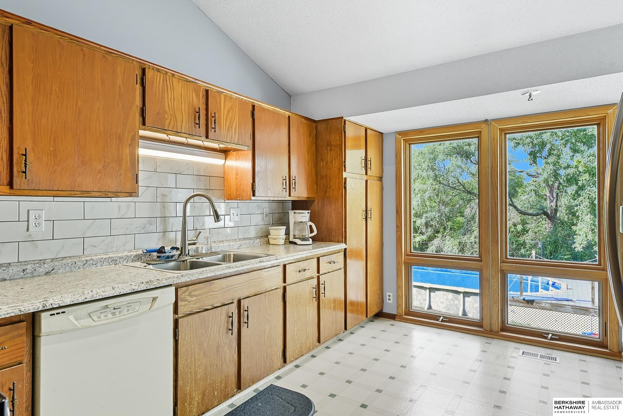 Blair, Nebraska 68008, United States, 4 Bedrooms Bedrooms, ,3 BathroomsBathrooms,Residential,Active,246148