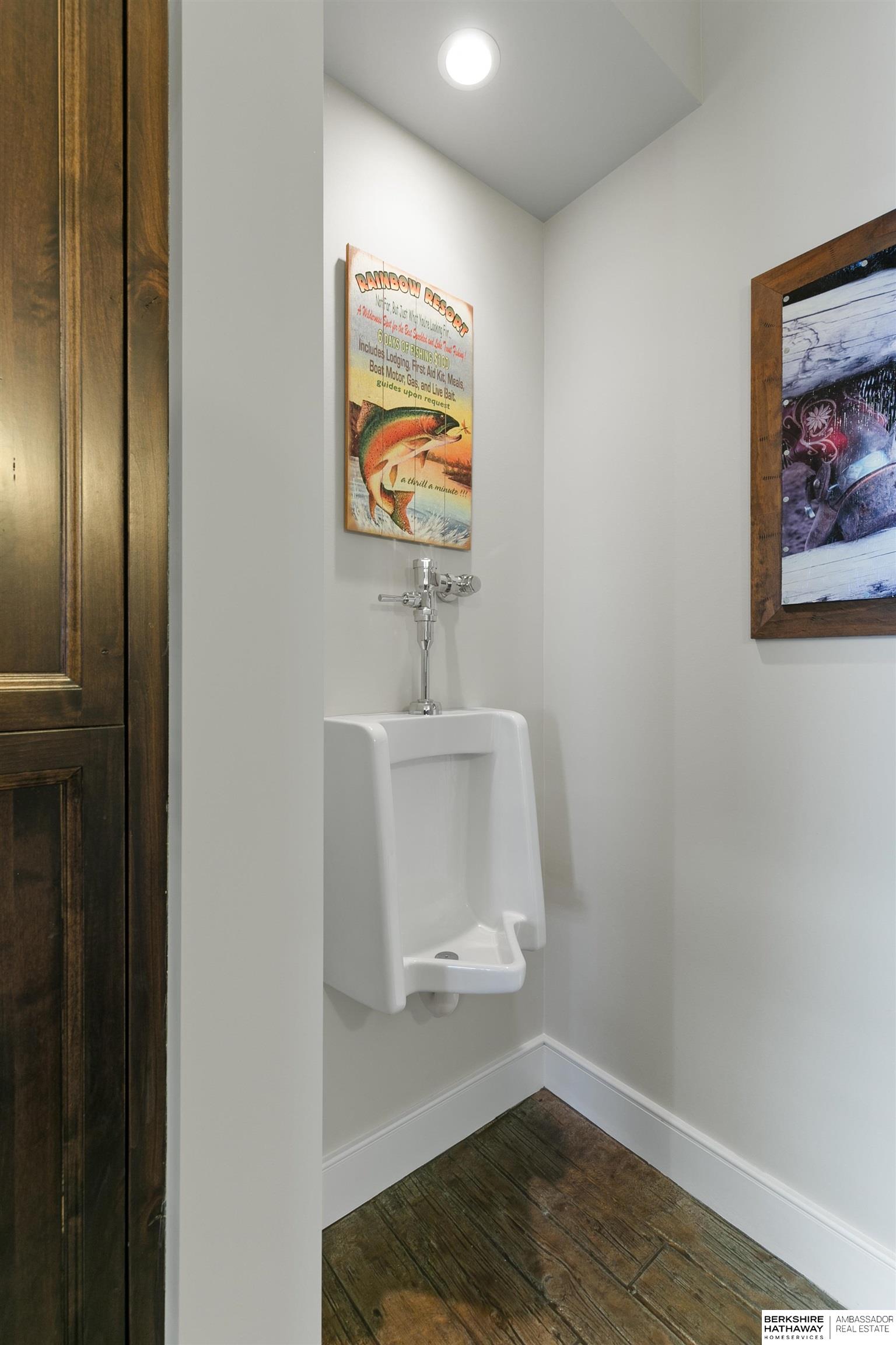 Valley, Nebraska 68064, United States, 5 Bedrooms Bedrooms, ,6 BathroomsBathrooms,Residential,Active,184289