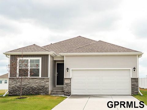 Photo of 11861 S 114th Avenue, Papillion, NE 68046 (MLS # 22531773)