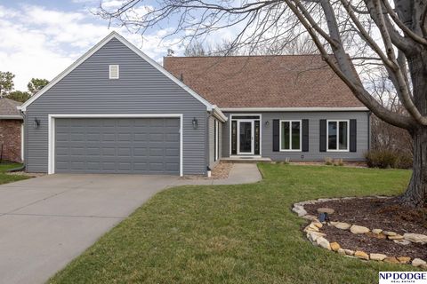 Photo of 4236 Barkwood Lane, Lincoln, NE 68516 (MLS # 22608687)