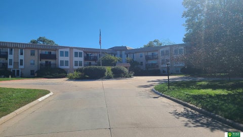 Photo of 4000 S 56Th Street #118B, Lincoln, NE 68506 (MLS # 22628663)