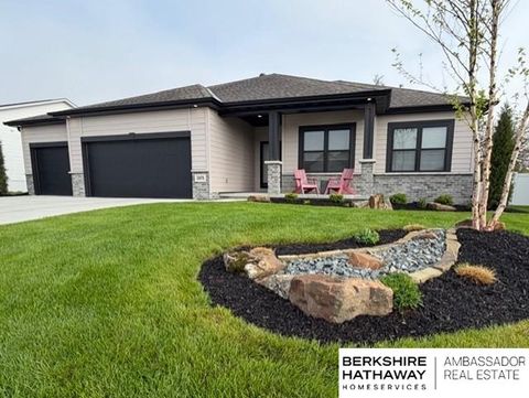 Photo of 20878 Camelback Avenue, Gretna, NE 68028 (MLS # 22611174)