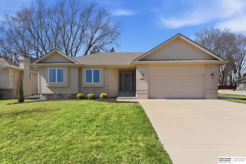 Photo of 2410 S 165th Avenue, Omaha, NE 68130 (MLS # 22606682)