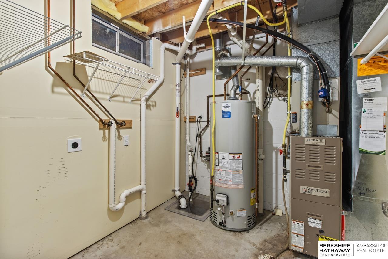 Omaha, Nebraska 68116, United States, 3 Bedrooms Bedrooms, ,2 BathroomsBathrooms,Residential,Active,164949