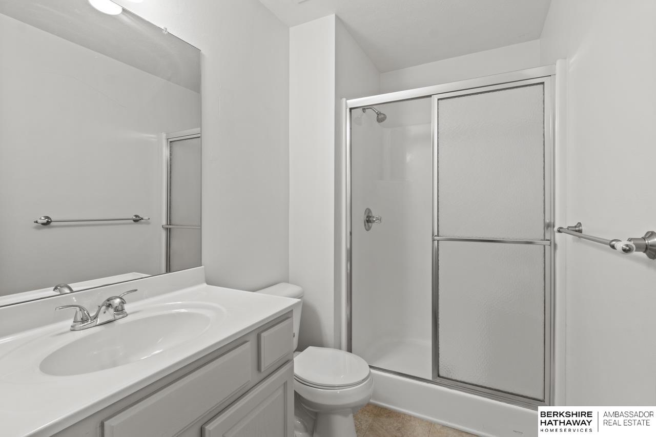 Omaha, Nebraska 68116, United States, 3 Bedrooms Bedrooms, ,2 BathroomsBathrooms,Residential,Active,164949