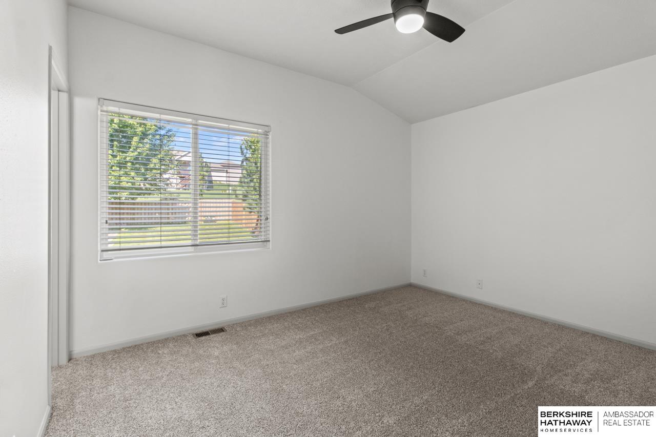 Omaha, Nebraska 68116, United States, 3 Bedrooms Bedrooms, ,2 BathroomsBathrooms,Residential,Active,164949