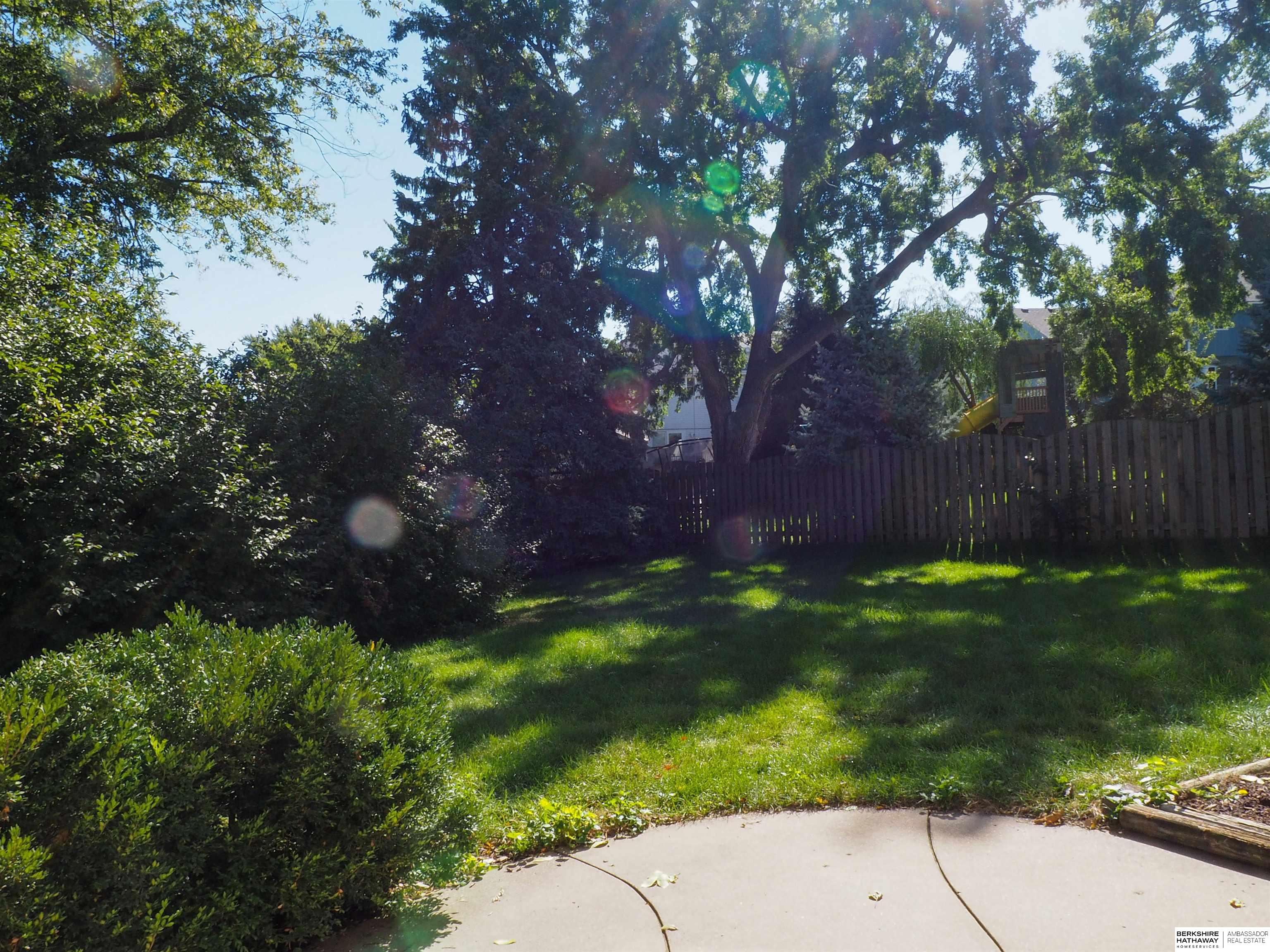 Omaha, Nebraska 68144, United States, 3 Bedrooms Bedrooms, ,2 BathroomsBathrooms,Residential,Active,221336