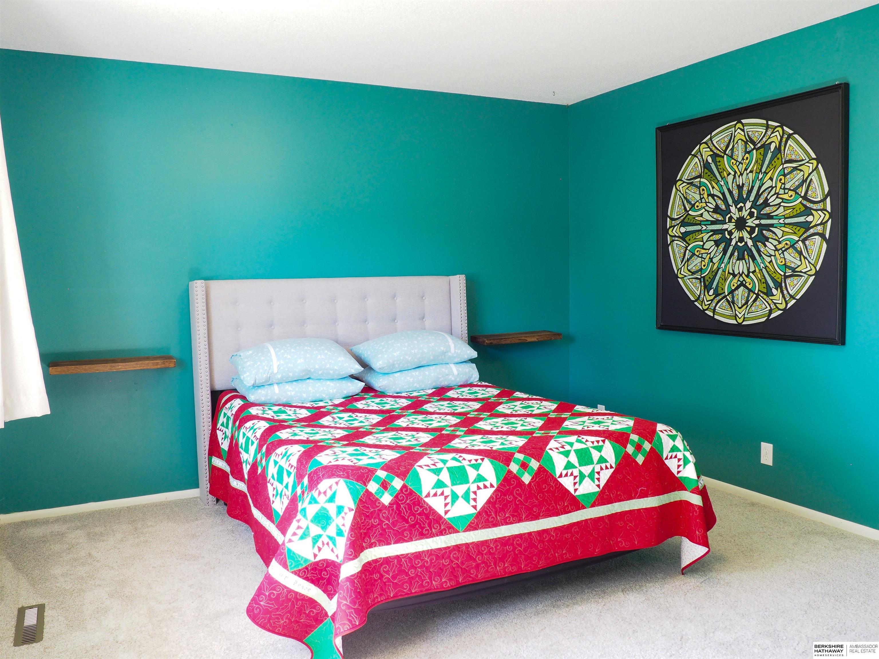 Omaha, Nebraska 68144, United States, 3 Bedrooms Bedrooms, ,2 BathroomsBathrooms,Residential,Active,221336