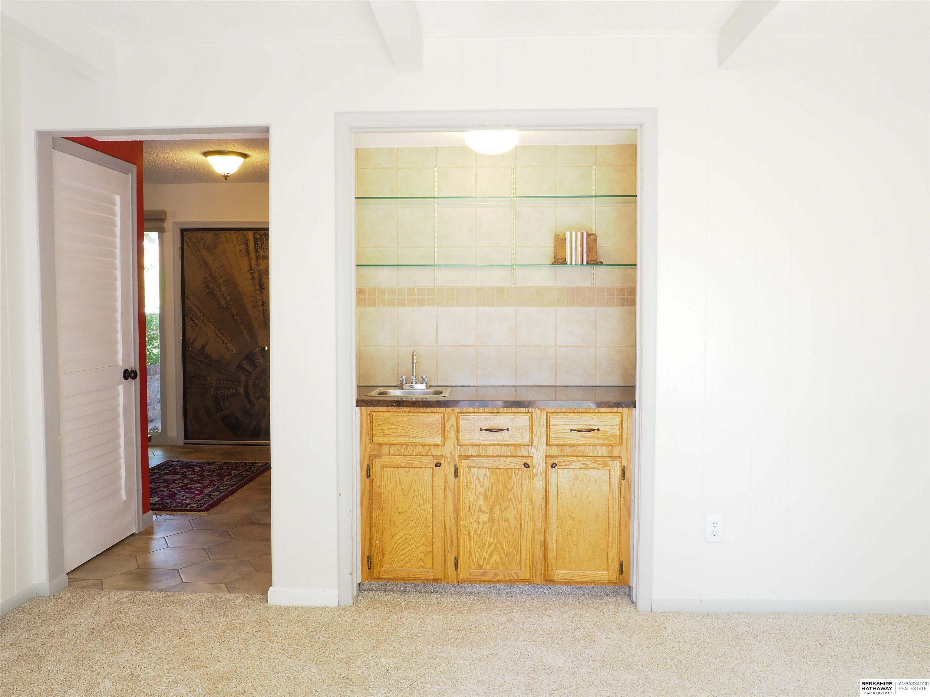 Omaha, Nebraska 68144, United States, 3 Bedrooms Bedrooms, ,2 BathroomsBathrooms,Residential,Active,221336