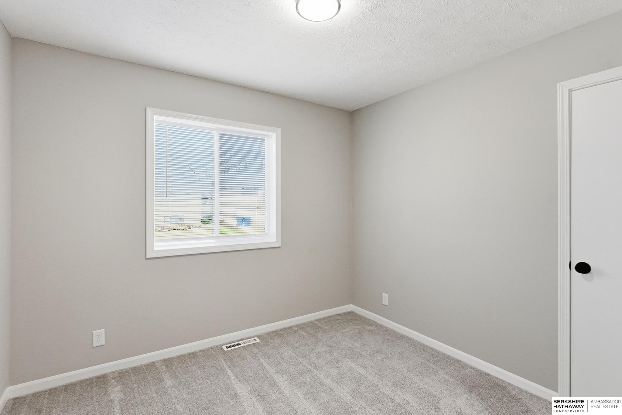 Omaha, Nebraska 68138, United States, 3 Bedrooms Bedrooms, ,2 BathroomsBathrooms,Residential,Active,245052