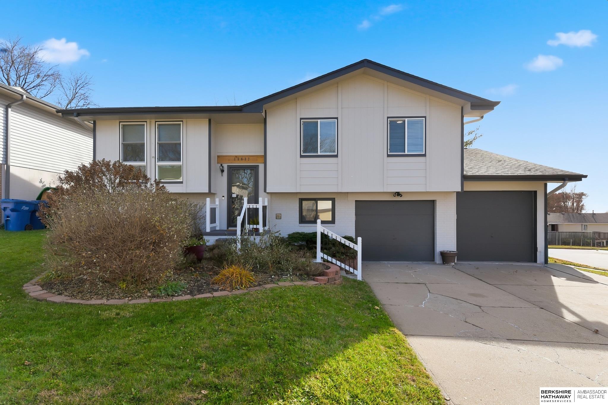 Omaha, Nebraska 68138, United States, 3 Bedrooms Bedrooms, ,2 BathroomsBathrooms,Residential,Active,245052