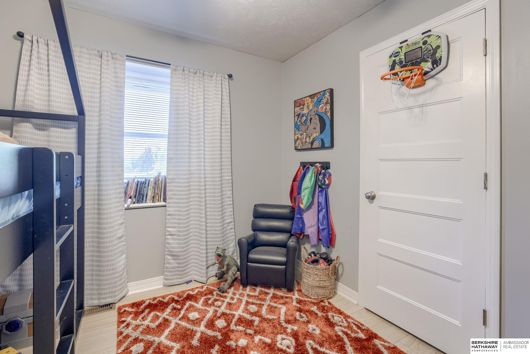 Omaha, Nebraska 68154, United States, 3 Bedrooms Bedrooms, ,3 BathroomsBathrooms,Residential,Pending,160518