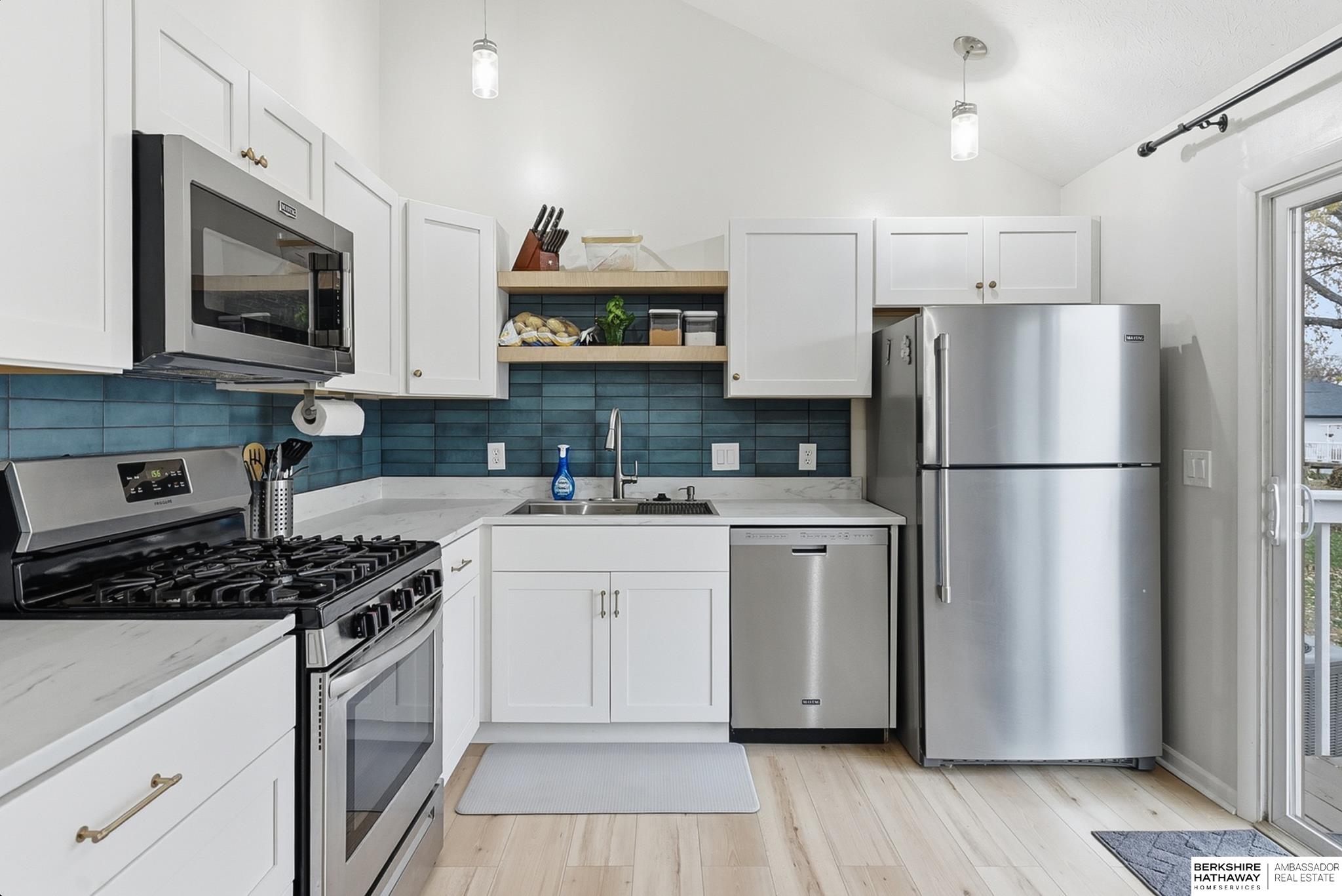 Omaha, Nebraska 68135, United States, 3 Bedrooms Bedrooms, ,2 BathroomsBathrooms,Residential,Active,246410