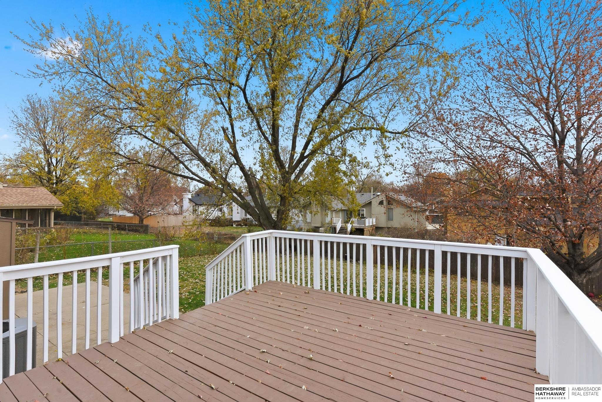 Omaha, Nebraska 68135, United States, 3 Bedrooms Bedrooms, ,2 BathroomsBathrooms,Residential,Active,246410