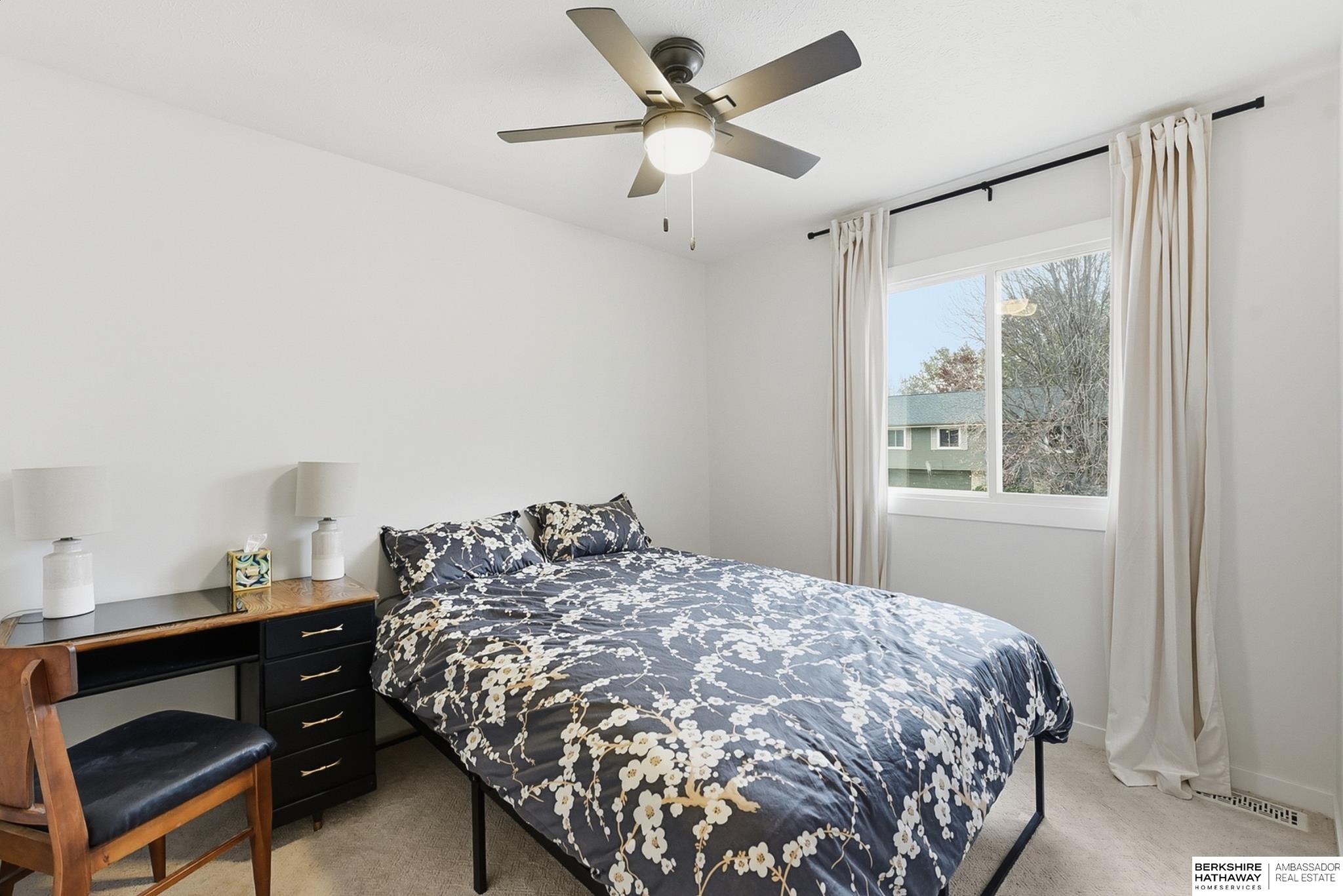 Omaha, Nebraska 68135, United States, 3 Bedrooms Bedrooms, ,2 BathroomsBathrooms,Residential,Active,246410