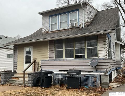 Photo of 2434 Camden Avenue, Omaha, NE 68111 (MLS # 22528826)