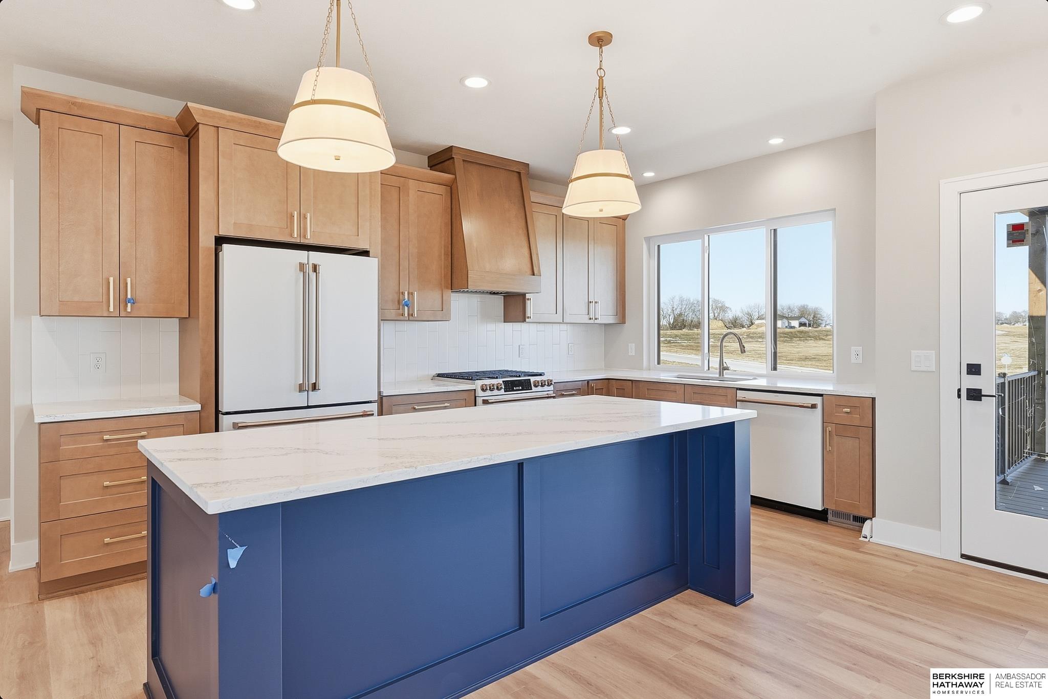 Wahoo, Nebraska 68066, United States, 4 Bedrooms Bedrooms, ,3 BathroomsBathrooms,Residential,Pending,256378