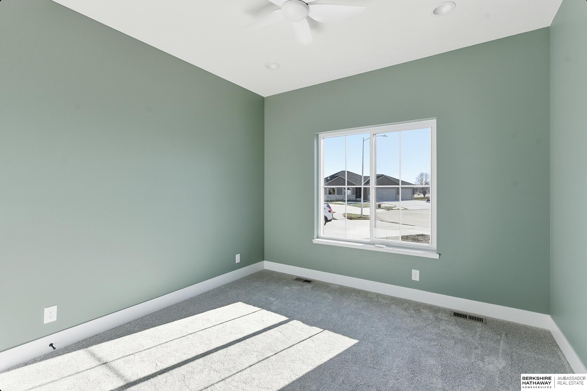 Wahoo, Nebraska 68066, United States, 4 Bedrooms Bedrooms, ,3 BathroomsBathrooms,Residential,Pending,256378