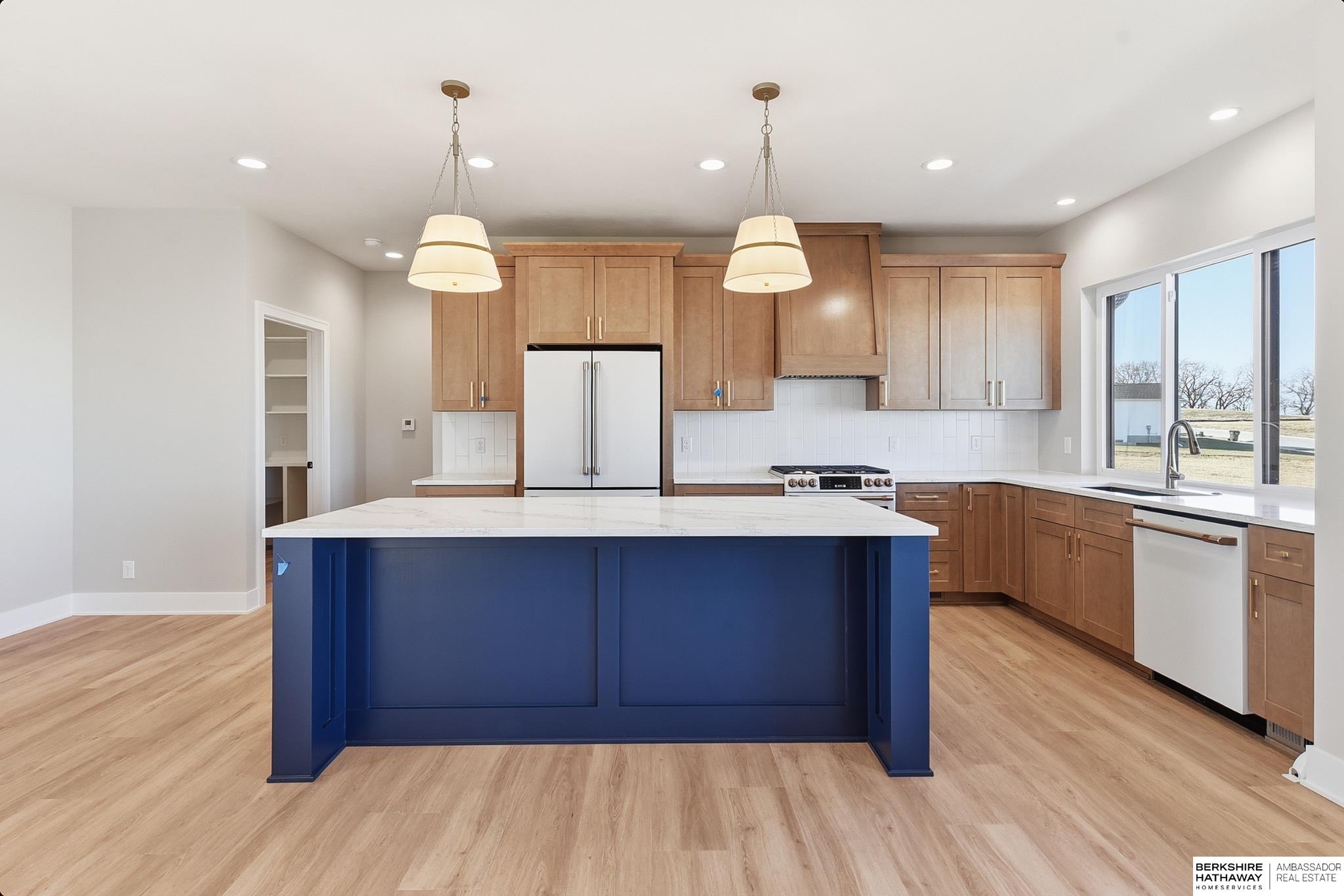 Wahoo, Nebraska 68066, United States, 4 Bedrooms Bedrooms, ,3 BathroomsBathrooms,Residential,Pending,256378