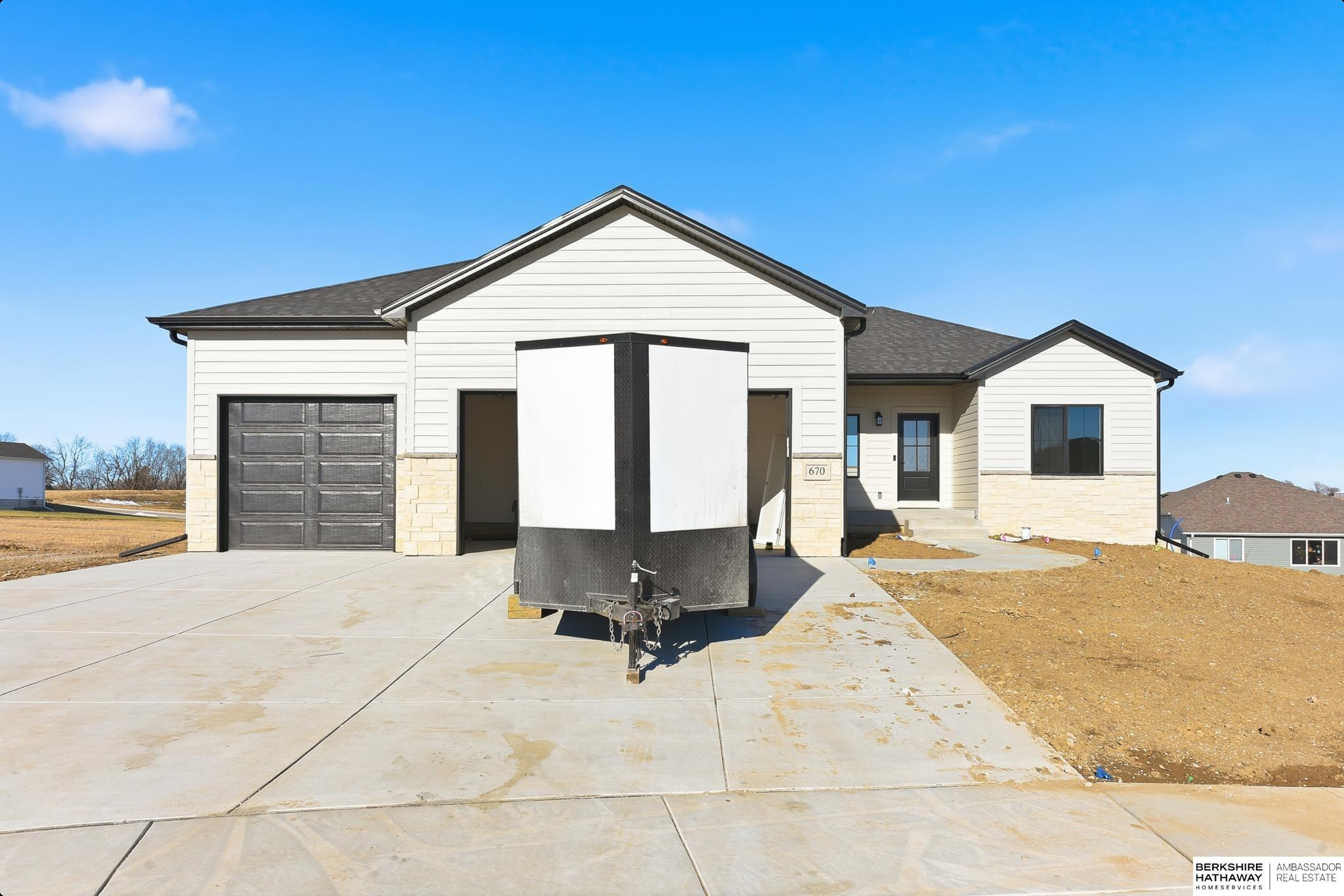Wahoo, Nebraska 68066, United States, 4 Bedrooms Bedrooms, ,3 BathroomsBathrooms,Residential,Pending,256378