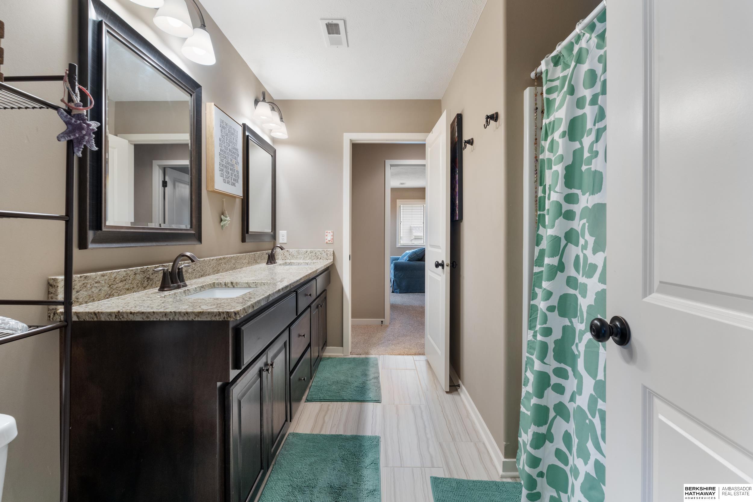 Elkhorn, Nebraska 68022, United States, 4 Bedrooms Bedrooms, ,3 BathroomsBathrooms,Residential,Active,109567