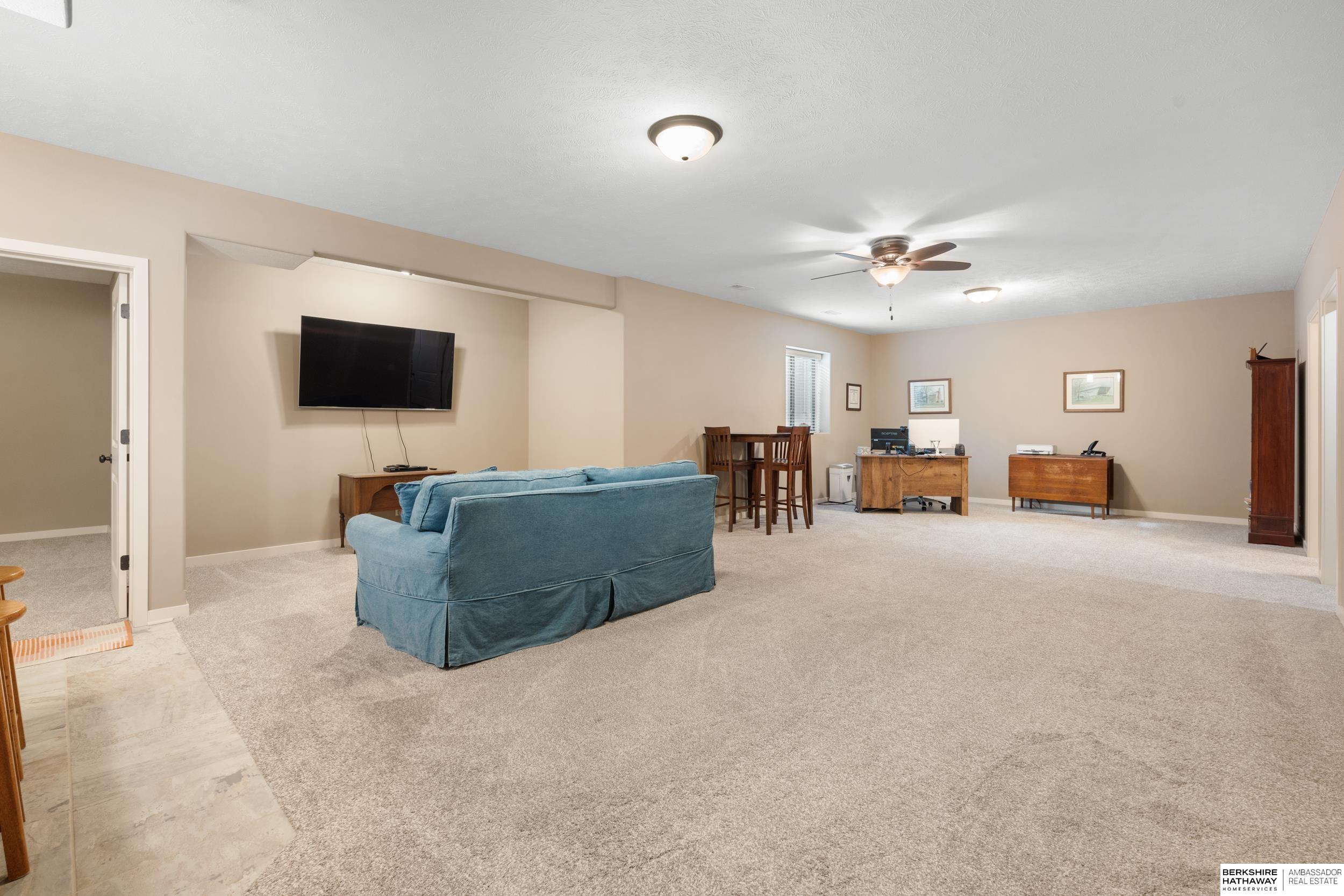 Elkhorn, Nebraska 68022, United States, 4 Bedrooms Bedrooms, ,3 BathroomsBathrooms,Residential,Active,109567