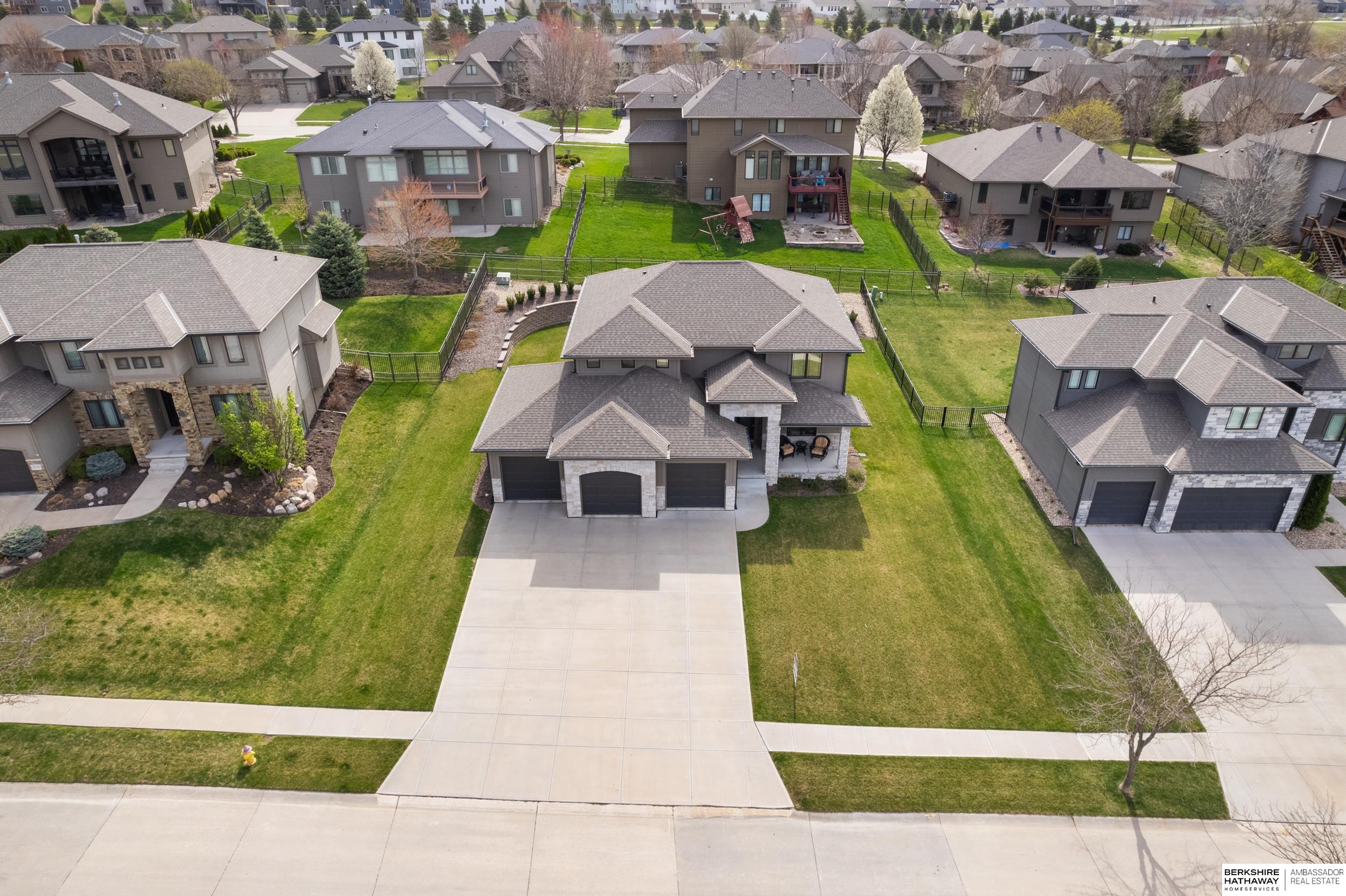 Elkhorn, Nebraska 68022, United States, 4 Bedrooms Bedrooms, ,3 BathroomsBathrooms,Residential,Active,109567