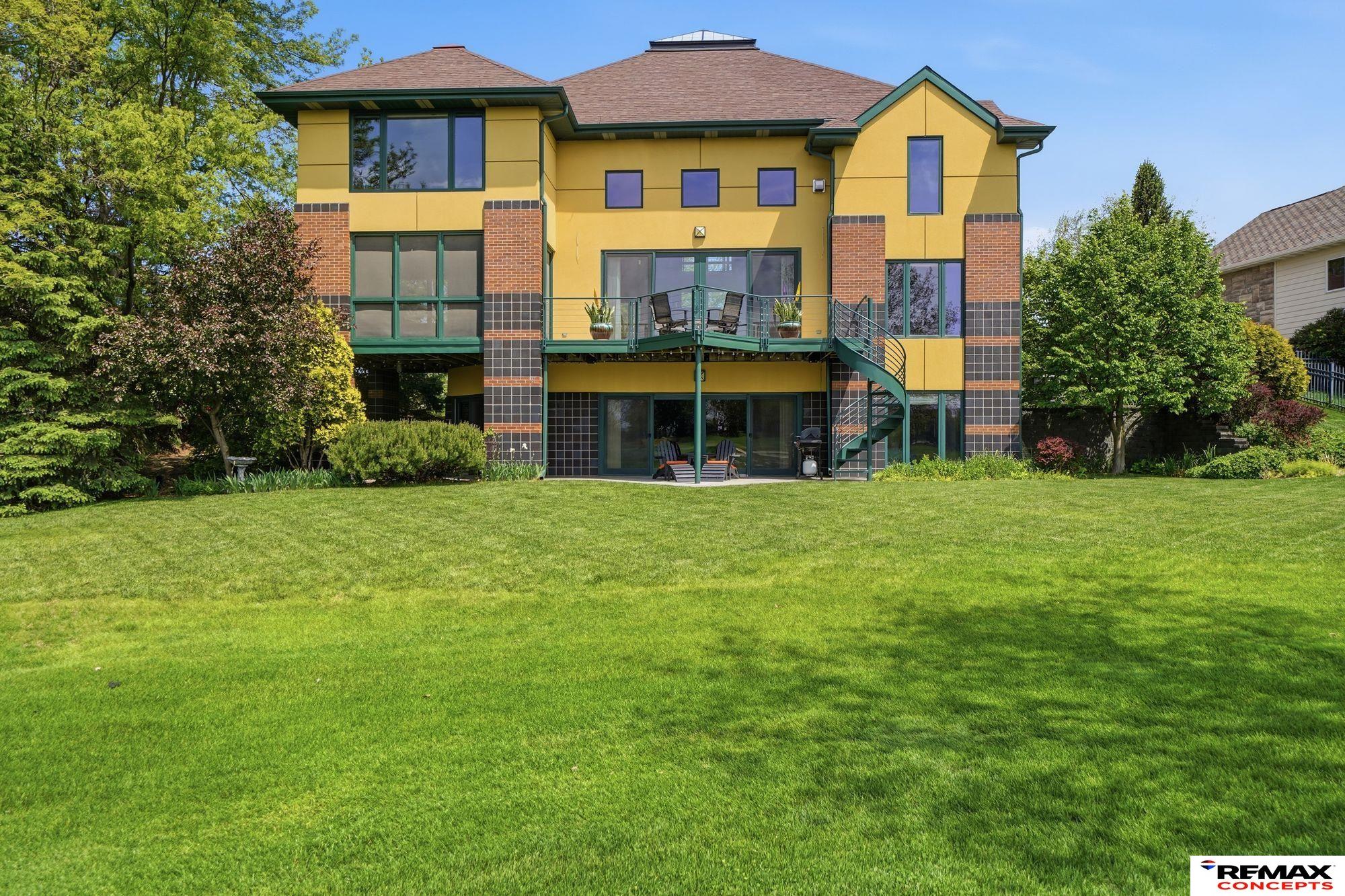 Lincoln, Nebraska, 68512, United States, 4 Bedrooms Bedrooms, ,4 BathroomsBathrooms,Residential,Active,2045672