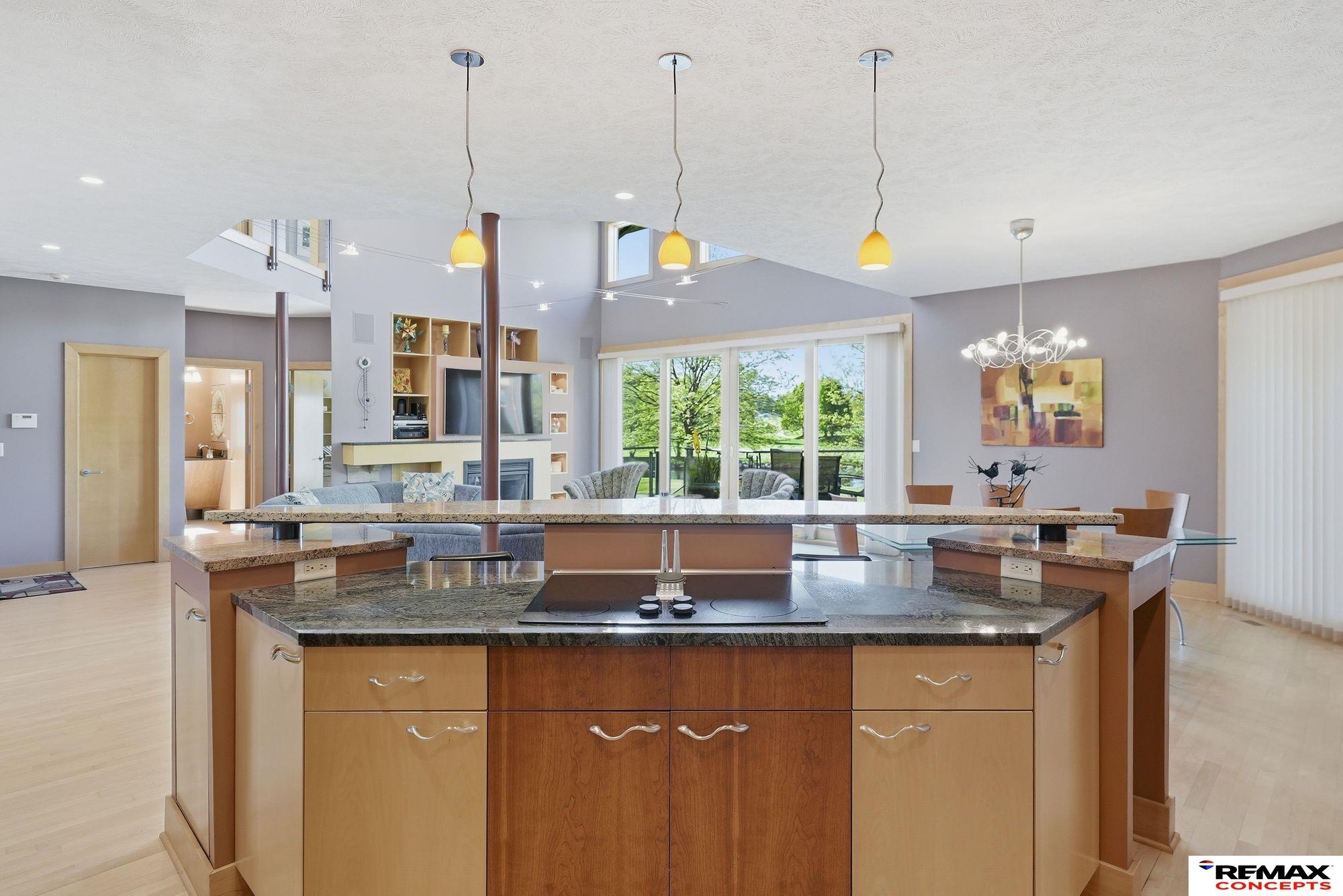 Lincoln, Nebraska, 68512, United States, 4 Bedrooms Bedrooms, ,4 BathroomsBathrooms,Residential,Active,2045672