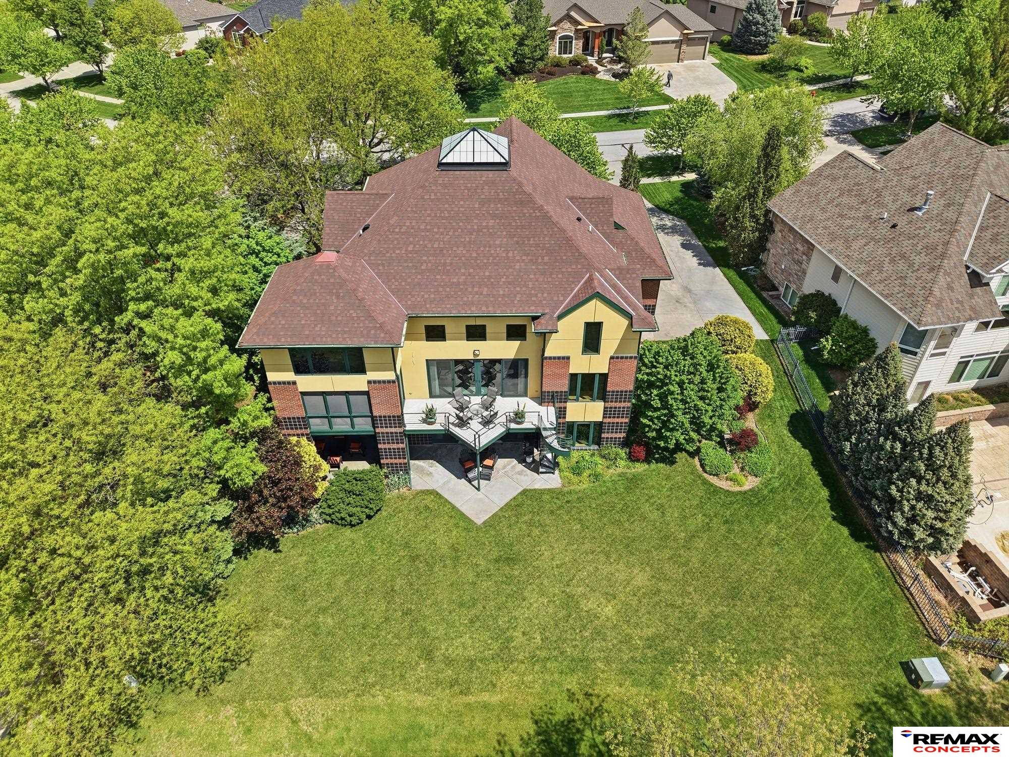 Lincoln, Nebraska, 68512, United States, 4 Bedrooms Bedrooms, ,4 BathroomsBathrooms,Residential,Active,2045672