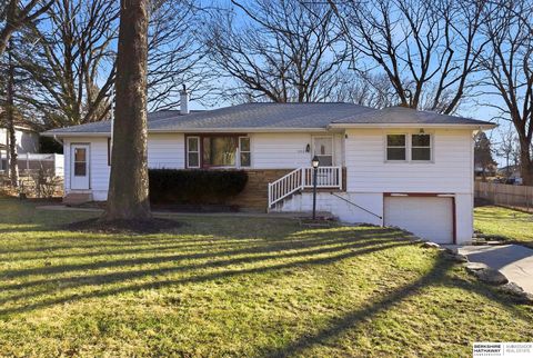 Photo of 3521 N 76th Street, Omaha, NE 68134 (MLS # 22602166)