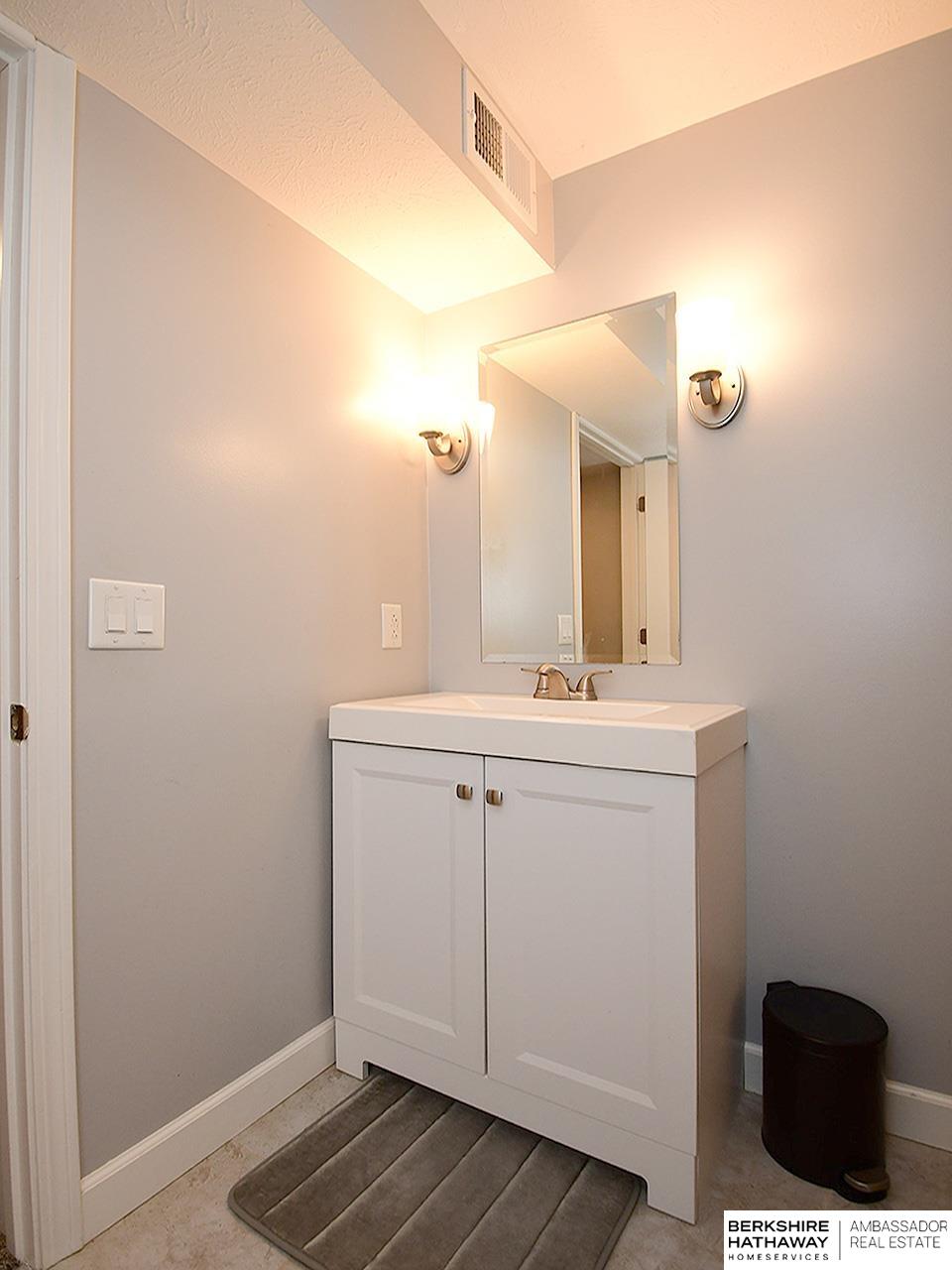 Bennington, Nebraska 68007, United States, 3 Bedrooms Bedrooms, ,2 BathroomsBathrooms,Residential,Active,175697