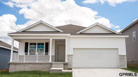 Photo of 17066 Craig Street, Bennington, NE 68007 (MLS # 22527506)