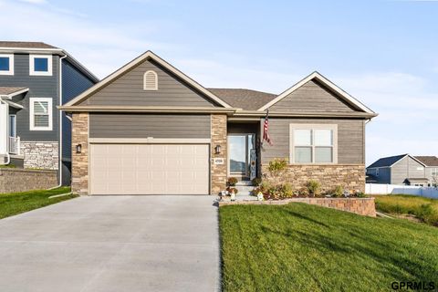 Photo of 4709 Kestrel Parkway, Elkhorn, NE 68022 (MLS # 22529107)